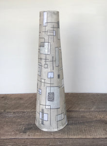 GEO MODERN TAPER VASE 14