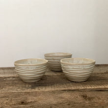 Load image into Gallery viewer, OATMEAL MEDIUM DIP BOWL IN WAVE (SET OF 3)